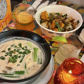 Aroi Mak Mak - tom kha, tofu stir fry, phi pop, saladang summer - Cocktail Bars Near Me - Redlands, California Aroi Mak Mak - tom kha, tofu stir fry, phi pop, saladang summer - Cocktail Bars Near Me - Redlands, California