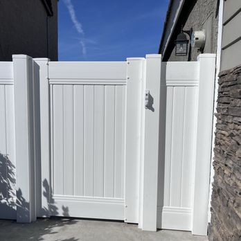 Calcoast Fencing - Fences & Gates Near Me - Los Angeles, California Calcoast Fencing - Fences & Gates Near Me - Los Angeles, California