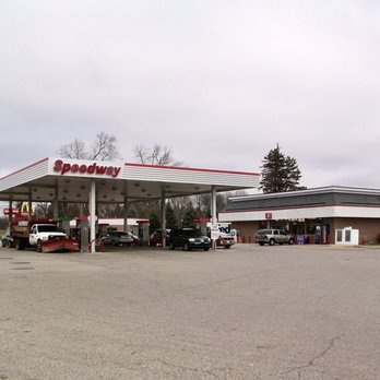 Speedway - Side view from Marsh Road - Gas Stations Near Me - Bath, Michigan Speedway - Side view from Marsh Road - Gas Stations Near Me - Bath, Michigan