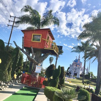 Golf n' Stuff - Cant imagine folks spending that much time in here - Amusement Parks Near Me - Norwalk, California
