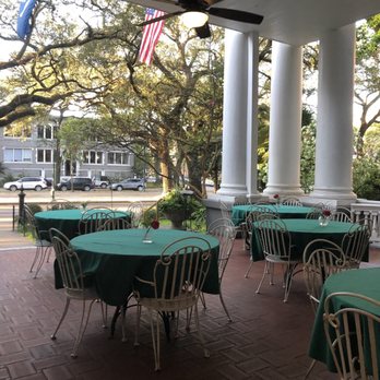 Columns - Porch - Hotels Near Me - New Orleans, Louisiana