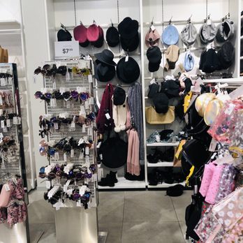 H&M - Men's Clothing Near Me - Glendale, Arizona
