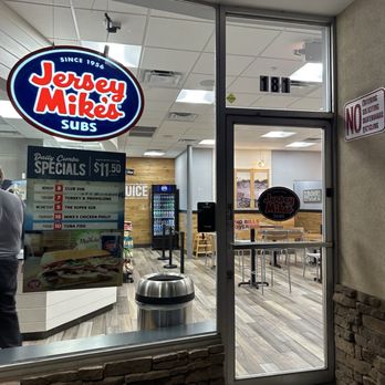 Jersey Mike's Subs - Sandwiches Near Me - Altamonte Springs, Florida