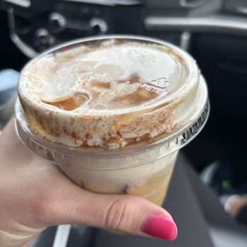 Driphouse Coffee - Cold brew with vanilla cold foam - Coffee & Tea Near Me - Tacoma, Washington