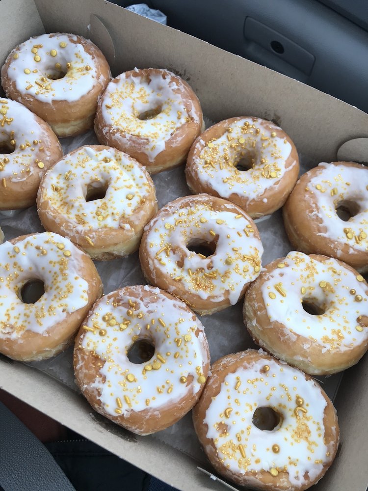 WOOD RIVER DONUT SHOP Updated October 2024 11 Reviews 102 W