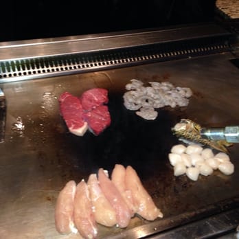 Takeya Japanese Steak House - Lil of everything...filet, lobster, shrimp, scallop and chicken!  Who ordered the chicken?? - Japanese Near Me - Ormond Beach, Florida