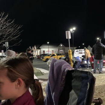 Panera Bread - The people in front of us at 3:30 am - Salad Near Me - Purcellville, Virginia