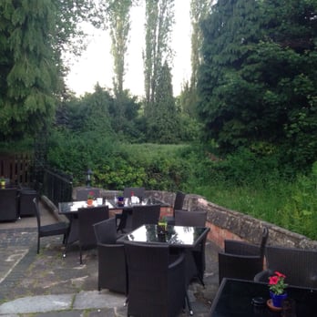 Old Mill Hotel At Baginton - Beautiful patio over the stream - Hotels Near Me - Coventry, XWM