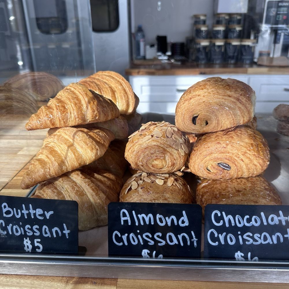 Glutenus Maximus Bakehouse - Croissants - Bakeries Near Me - Vista, California