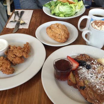 Sam's Log Cabin - Fried chicken and scones - Breakfast & Brunch Near Me - Albany, California Sam's Log Cabin - Fried chicken and scones - Breakfast & Brunch Near Me - Albany, California