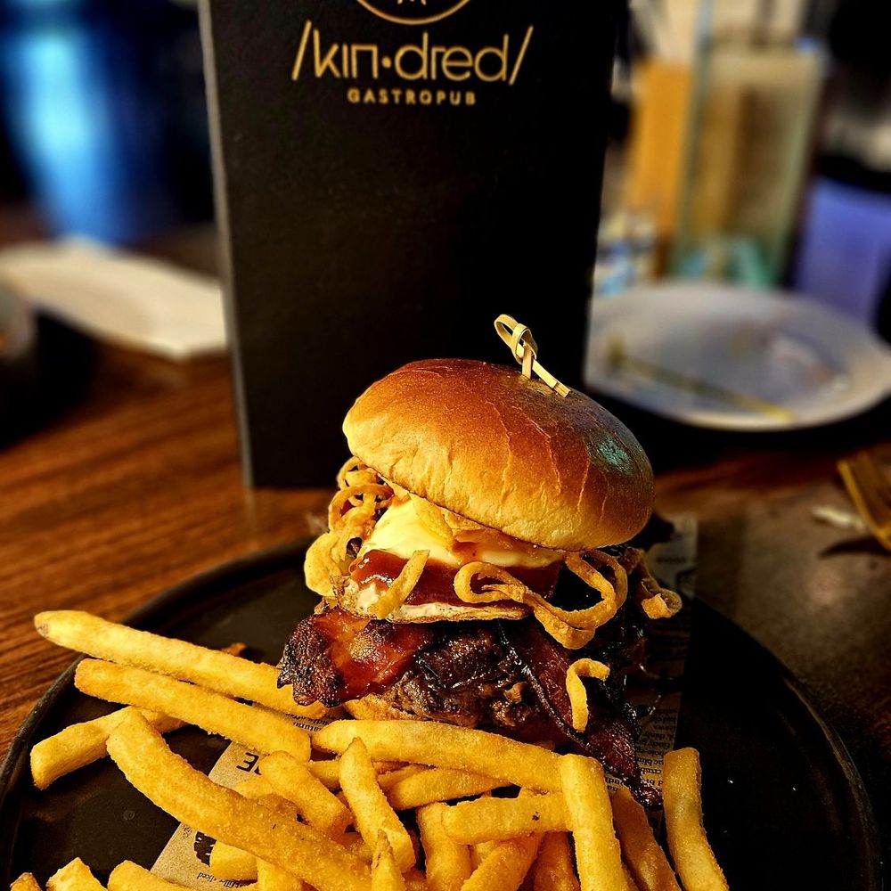 Kindred Gastropub - Massive burger and fries - Beer, Wine & Spirits Near Me - Lisle, Illinois