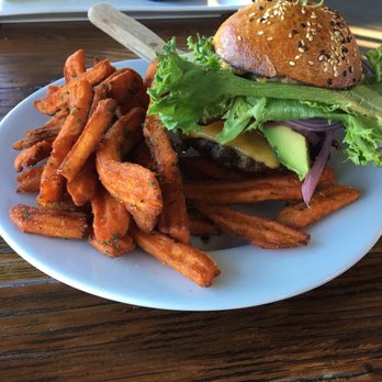 Bushfire Kitchen - Del Mar - American Near Me - Del Mar, California