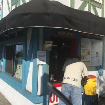 Papa's Tacos - order window - Mexican Near Me - Laguna Beach, California Papa's Tacos - order window - Mexican Near Me - Laguna Beach, California