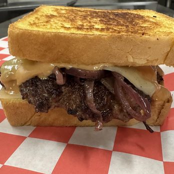 Top Bun - Burgers Near Me - Klamath Falls, Oregon Top Bun - Burgers Near Me - Klamath Falls, Oregon