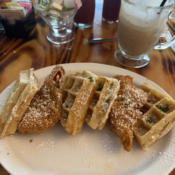 Redhead Bay Cafe - Chicken and waffles - New American Near Me - Virginia Beach, Virginia