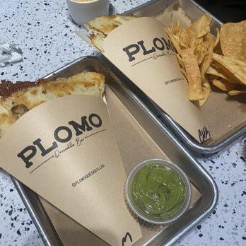 Plomo Quesadilla Bar - El Marro Quesadilla & Chicken quesadilla - Mexican Near Me - Dallas, Texas Plomo Quesadilla Bar - El Marro Quesadilla & Chicken quesadilla - Mexican Near Me - Dallas, Texas