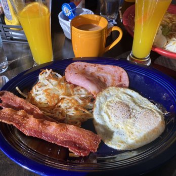 Tino's Kitchen - Yummers - Breakfast & Brunch Near Me - Englewood, Colorado Tino's Kitchen - Yummers - Breakfast & Brunch Near Me - Englewood, Colorado