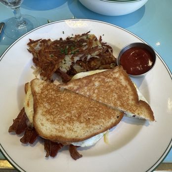 Sadelle's - Classic eggs sandwich - Breakfast & Brunch Near Me - Las Vegas, Nevada Sadelle's - Classic eggs sandwich - Breakfast & Brunch Near Me - Las Vegas, Nevada