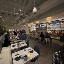 AquaGrille - The lounge and bar
