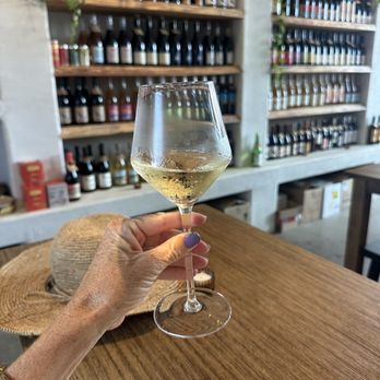 Bueno - Wine Bars Near Me - Oceanside, California