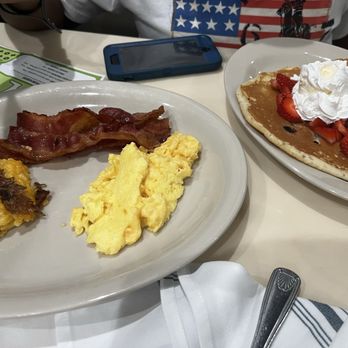 The Toasted Yolk Cafe - Two Eggs and A Cake with hash brown casserole - Breakfast & Brunch Near Me - Savannah, Georgia The Toasted Yolk Cafe - Two Eggs and A Cake with hash brown casserole - Breakfast & Brunch Near Me - Savannah, Georgia