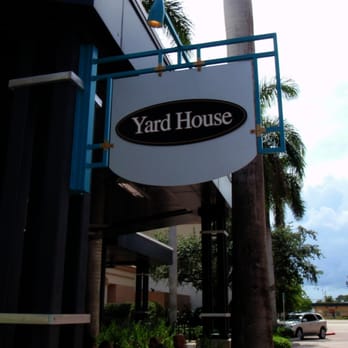 Yard House - Street Sign - New American Near Me - Boca Raton, Florida Yard House - Street Sign - New American Near Me - Boca Raton, Florida