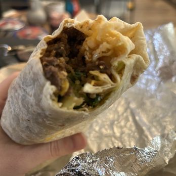 Kogi BBQ Truck - Korean Short Rib Burrito - Korean Near Me Kogi BBQ Truck - Korean Short Rib Burrito - Korean Near Me