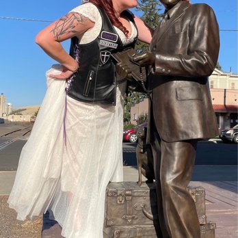Dayton Historic Depot - The cute conductor and the bride!!! - Museums Near Me - Dayton, Washington