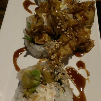 Zono Sushi - Spider roll.  Soft crab was burnt. - Sushi Bars Near Me - Glendale, California
