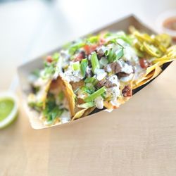 Taco Bamba Richmond - Bamba Nacho mit Carne Asada