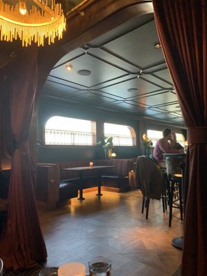 Clifton Club Bar & Lounge by null