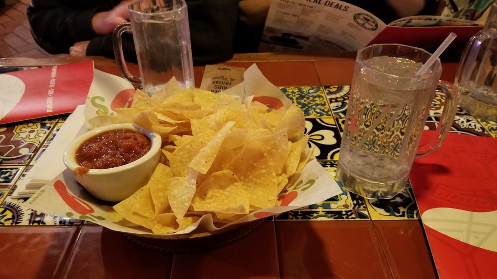 CHILI’S 45 Photos & 93 Reviews Bars 207 W Spokane Falls Blvd