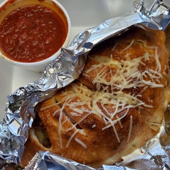 Italia Pizza Cafe - Ham & Pepperoni Stromboli With Sausage Added...... Yum! - Pizza Near Me - Southaven, Mississippi Italia Pizza Cafe - Ham & Pepperoni Stromboli With Sausage Added...... Yum! - Pizza Near Me - Southaven, Mississippi
