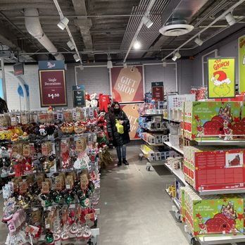 Primark - Chicago - Women's Clothing Near Me - Chicago, Illinois