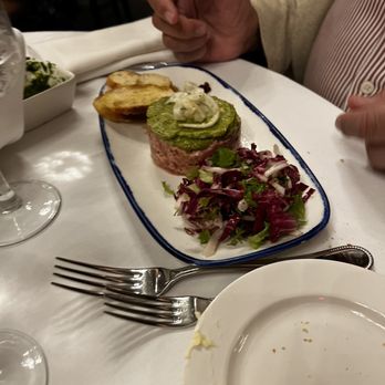 Cafe L'Europe - Tuna - French Near Me - Palm Beach, Florida