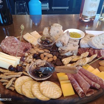 Vintners Hideaway - Wine Tasting Room Near Me - Fredericksburg, Texas Vintners Hideaway - Wine Tasting Room Near Me - Fredericksburg, Texas