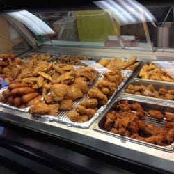 Ezy Stop Shell - Stop for the bathrooms, stay for the fried stuff.  Smells awesome!