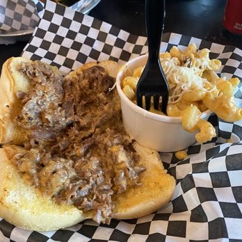 Steady Eddy's Pumphouse - Philly cheesesteak with Mac n cheese - Lounges Near Me - Matthews, North Carolina