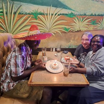 El Mariachi - Raph in his hat - Cuban Near Me - Coral Springs, Florida