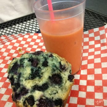 Pizza Cafe - Blueberry muffin with strawberry banana smoothie - Coffee & Tea Near Me - Whistler, British Columbia