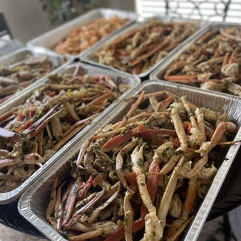 Foodie Queens - Crab boil - Caterers Near Me Foodie Queens - Crab boil - Caterers Near Me