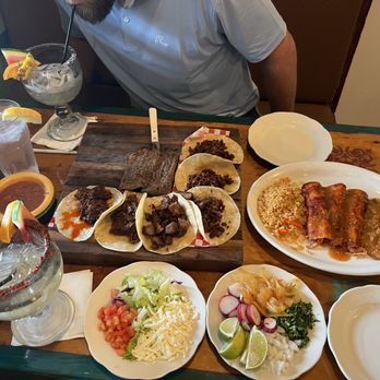 El Mariachi Mexican Bar & Grill - Tex-Mex Near Me - Spring, Texas El Mariachi Mexican Bar & Grill - Tex-Mex Near Me - Spring, Texas
