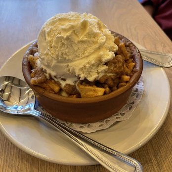 Blueplate - Apple crisp - New American Near Me - Mullica Hill, New Jersey