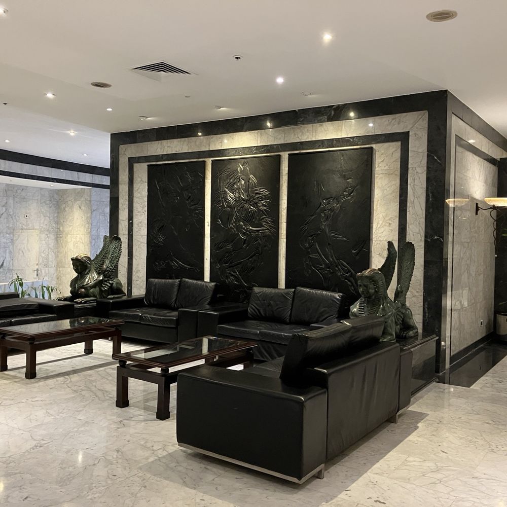 Radisson Blu Lisboa - April 2022 lobby seating - Hotels Near Me - Lisbon, 11