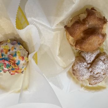 Beard Papa's - Bakeries Near Me - Katy, Texas