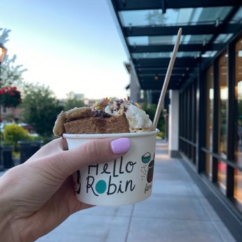 HELLO ROBIN - Updated February 2026 - 315 Photos & 149 Reviews - 2570