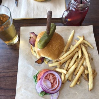 Buttonwood Grill - "Just a Cheeseburger" with bacon - New American Near Me - Lahaska, Pennsylvania