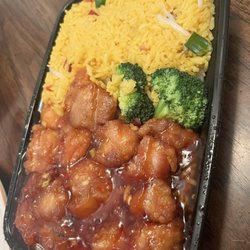 Golden Rice Bowl - General Tso Chicken (My personal favorite!)