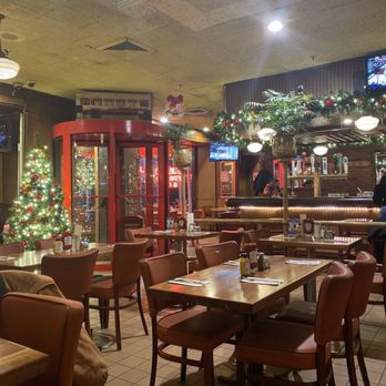 Junior's Restaurant - Bakeries Near Me - Brooklyn, New York
