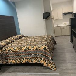 Single bed king rooms